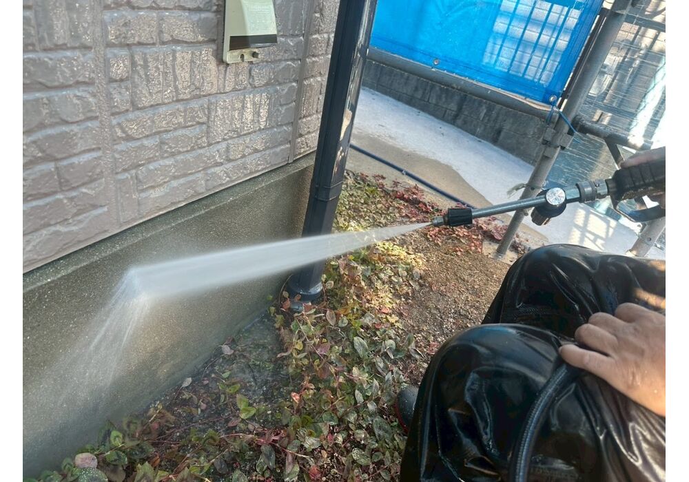 基礎高圧洗浄中